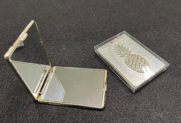 Compact Mirror